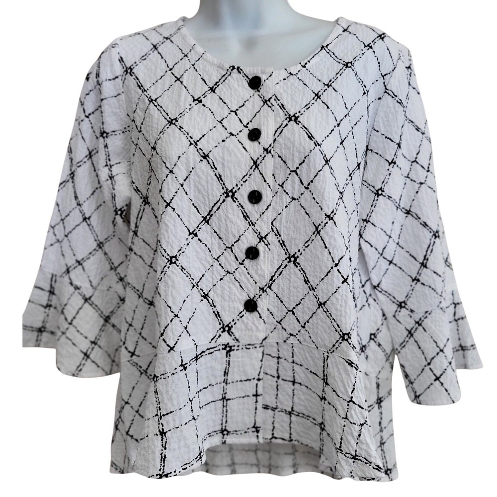 Habitat Top Women XS Black White Textured 3/4 Sleeve Artsy Boho Casual Button